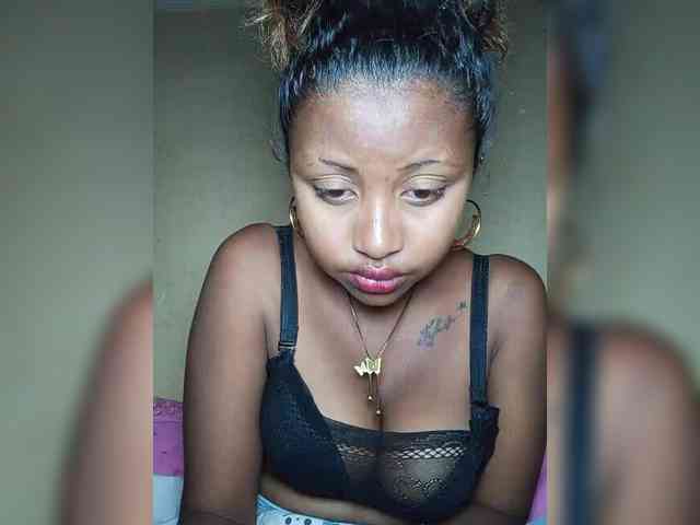 Victoria33 webcam