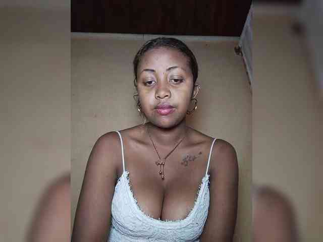 Victoria33 webcam