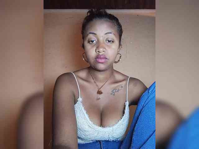 Victoria33 webcam