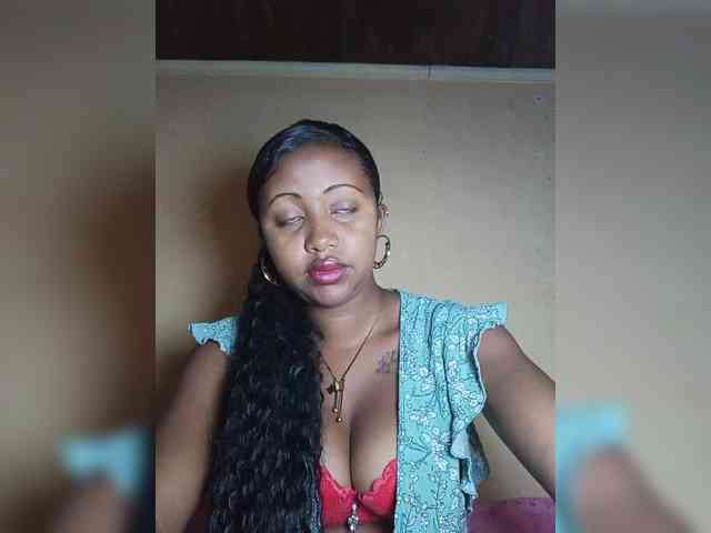 Victoria33 webcam