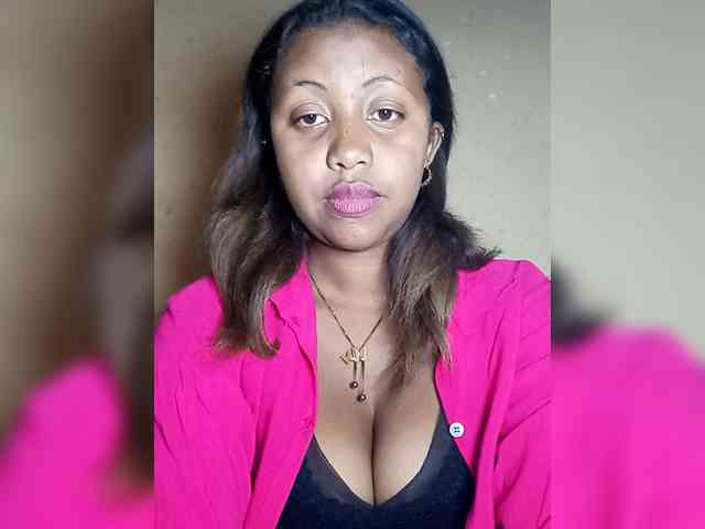 Victoria33 webcam