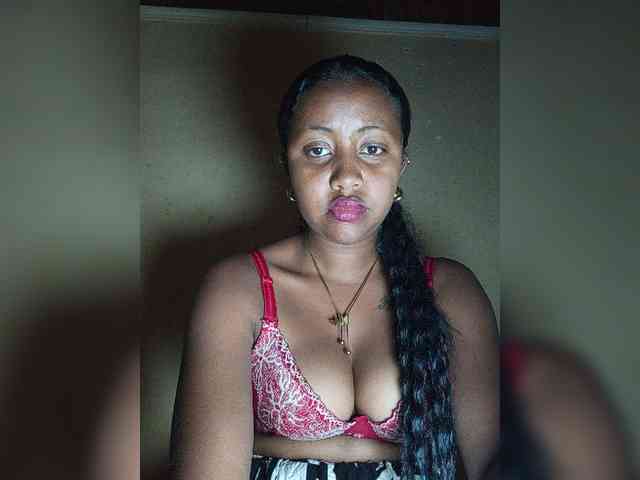 Victoria33 webcam