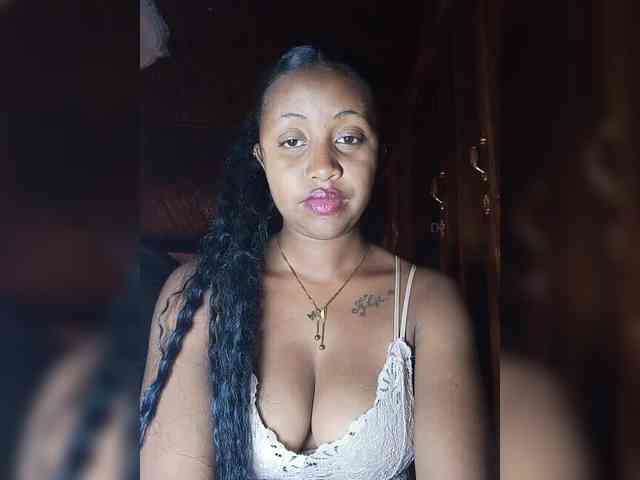 Victoria33 webcam
