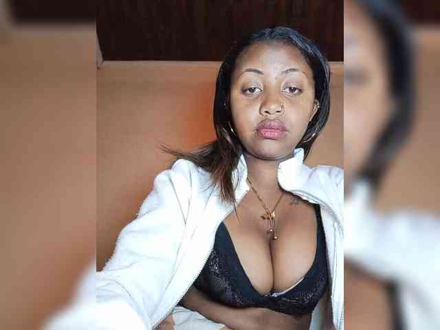Victoria33 webcam