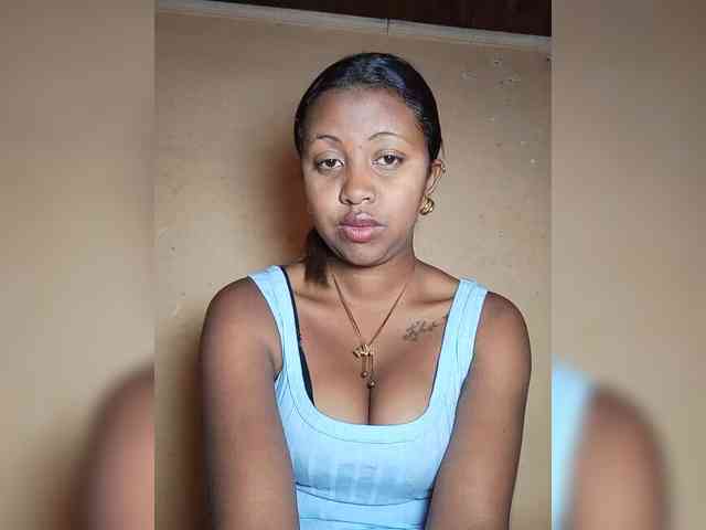 Victoria33 webcam