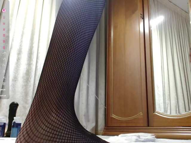 Crazy1one live cam preview