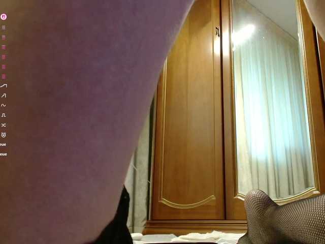 Crazy1one live cam on BongaCams