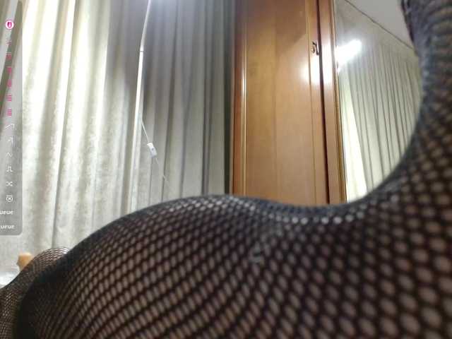 Crazy1one live cam on BongaCams