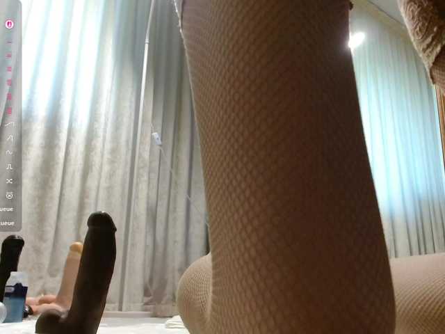 Crazy1one live cam preview
