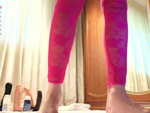 Crazy1one webcam