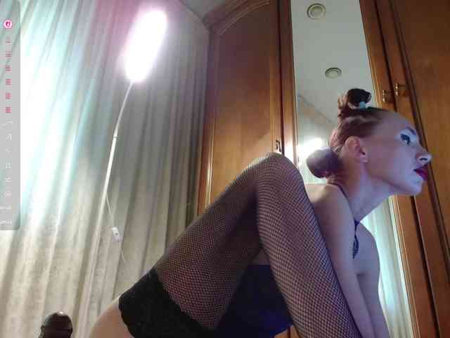 Crazy1one webcam