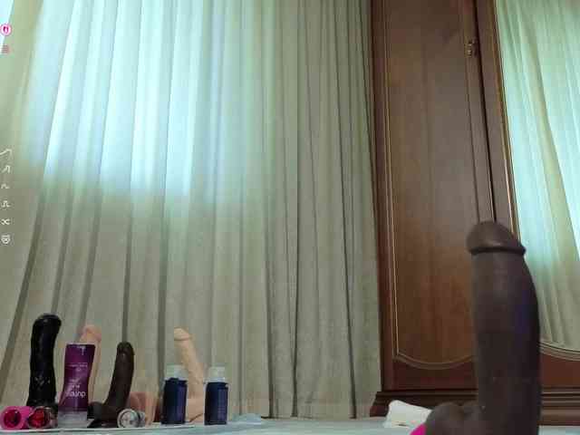 Crazy1one webcam