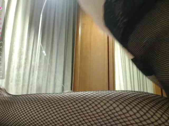 Crazy1one webcam