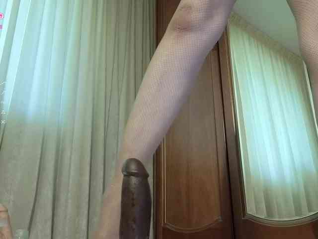 Crazy1one webcam