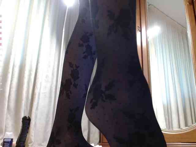 Crazy1one webcam