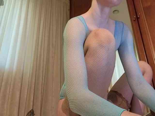 Crazy1one webcam