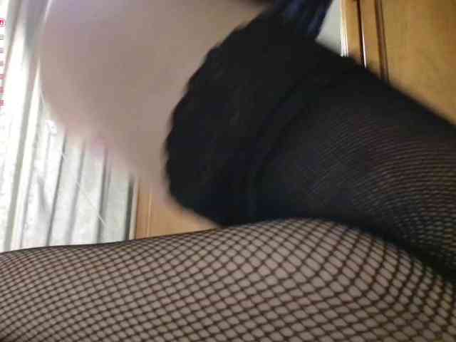 Crazy1one webcam