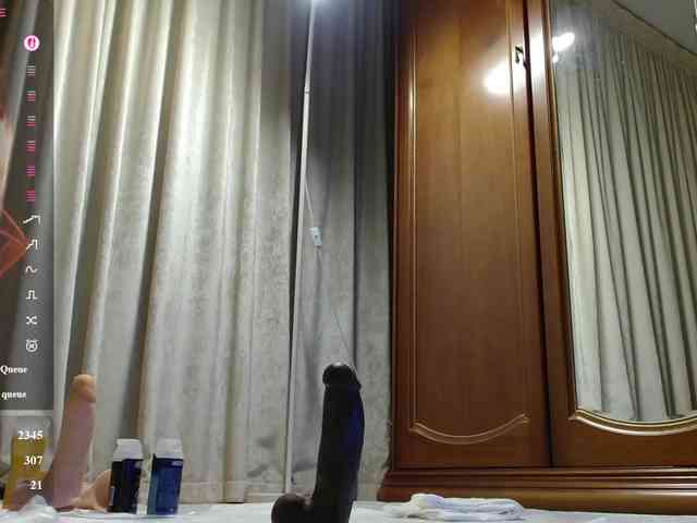 Crazy1one webcam