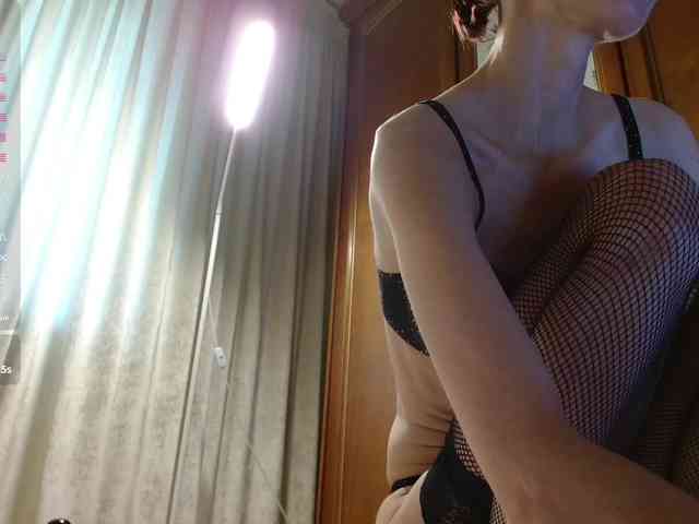 Crazy1one webcam
