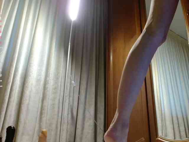 Crazy1one webcam