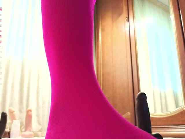 Crazy1one webcam