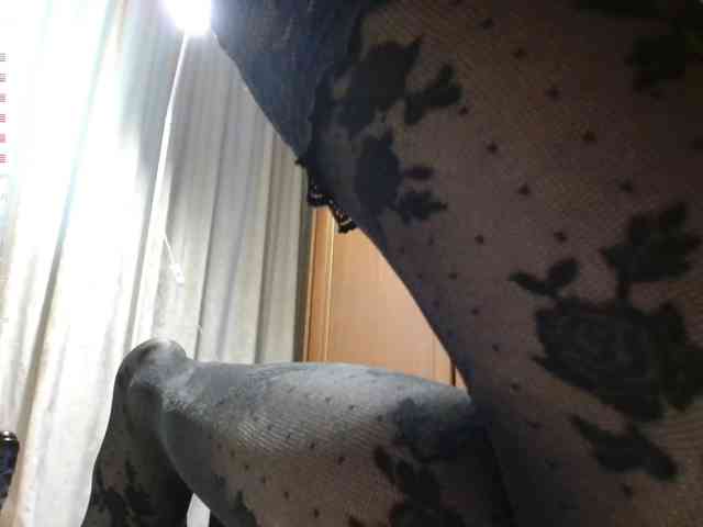 Crazy1one webcam