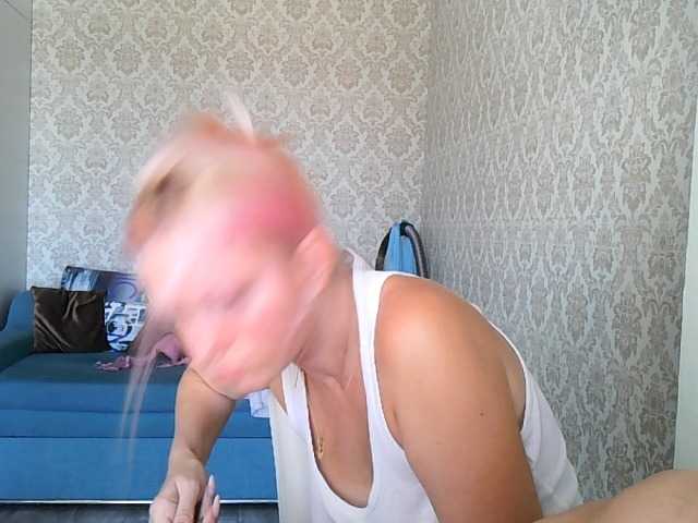 Gargonaa live cam on BongaCams