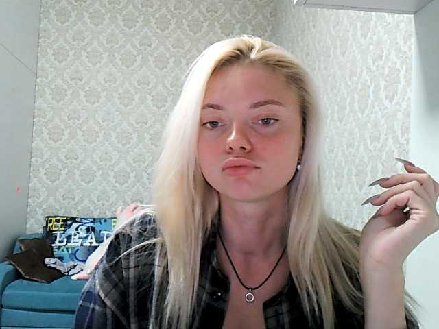 Gargonaa live cam on BongaCams