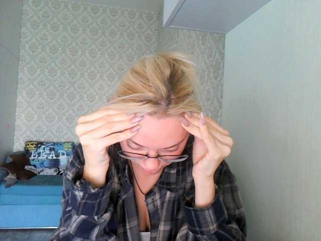 Gargonaa live cam on BongaCams