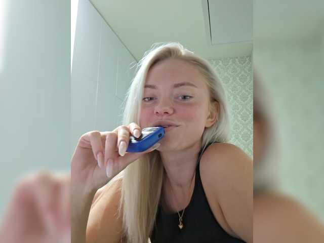 Gargonaa live cam on BongaCams
