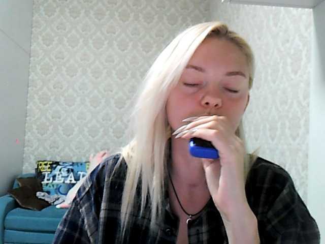 Gargonaa live cam on BongaCams