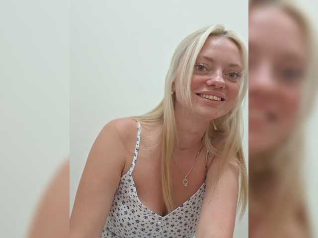 Gargonaa live cam on BongaCams