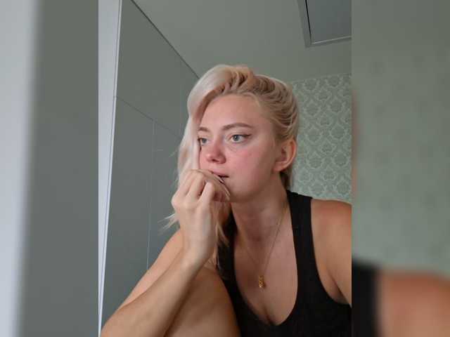 Gargonaa live cam on BongaCams