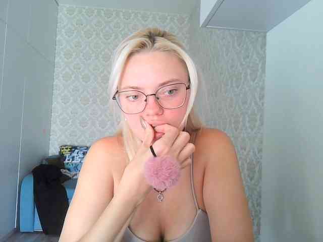 GargonaG webcam