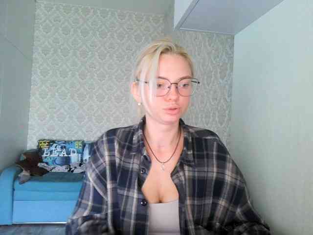 GargonaG webcam