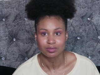 RachelAnnXd's Live Webcam