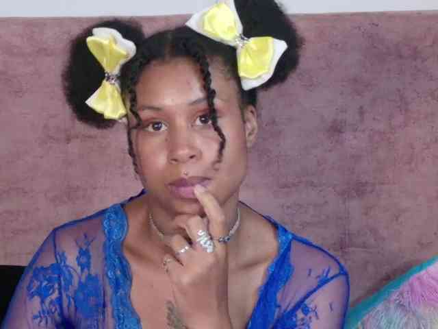 RachelAnnXd webcam