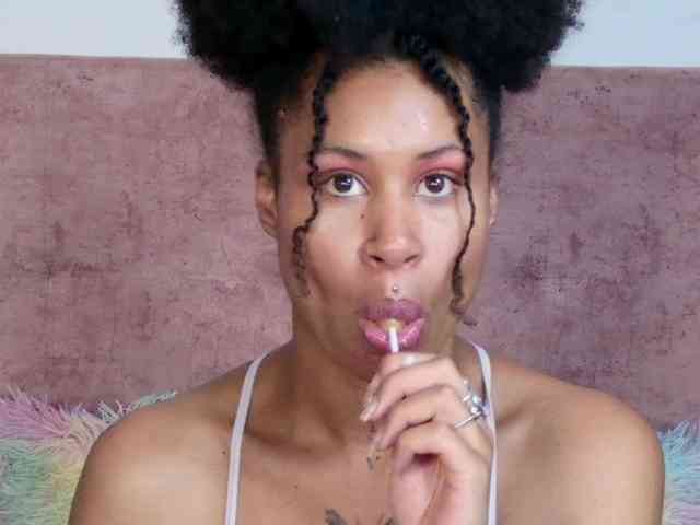 RachelAnnXd webcam