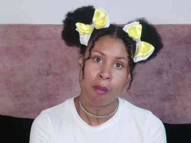 RachelAnnXd webcam
