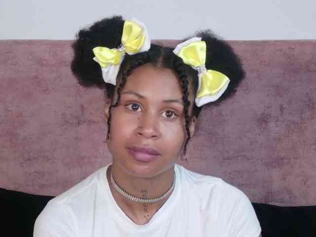 RachelAnnXd webcam