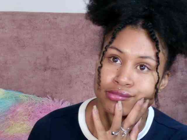 RachelAnnXd webcam