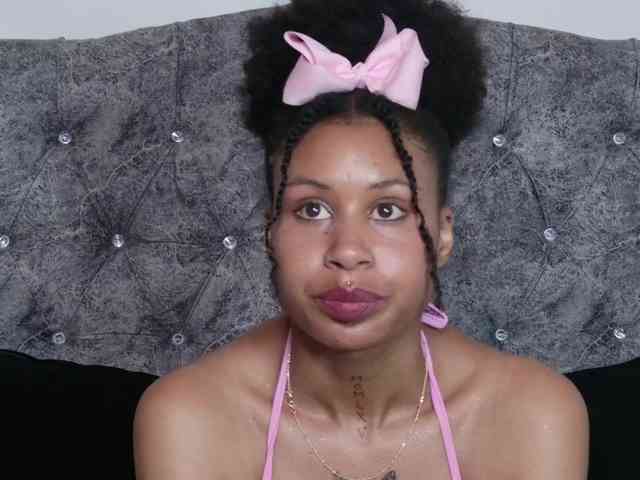 RachelAnnXd webcam