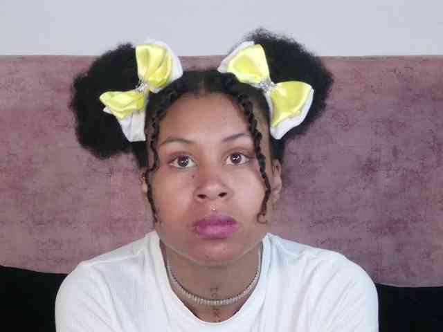 RachelAnnXd webcam