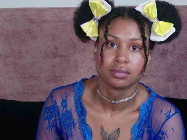 RachelAnnXd webcam