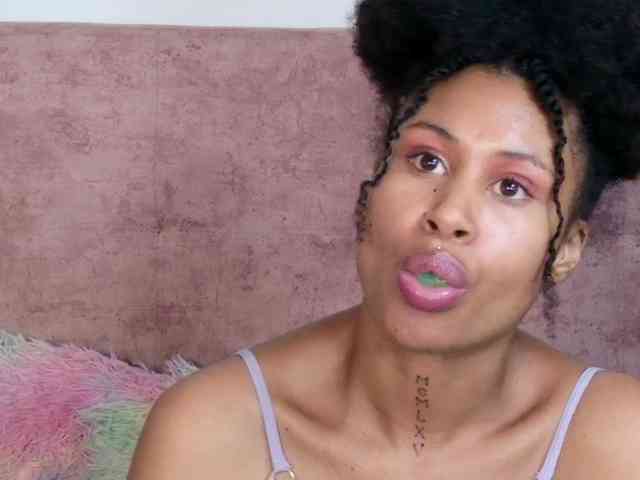 RachelAnnXd webcam