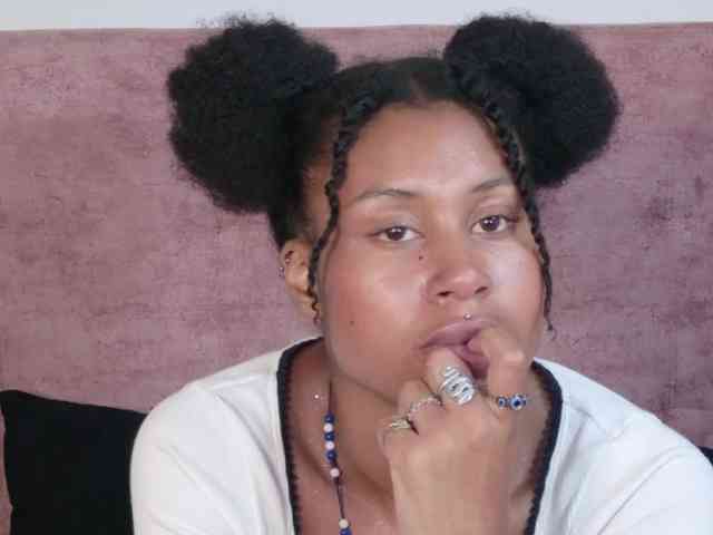RachelAnnXd webcam