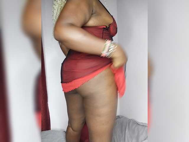 dorothykemunto live cam on BongaCams
