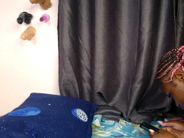 dorothykemunto live cam on BongaCams