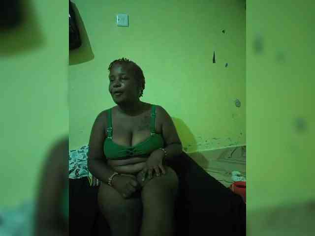 dorothykemunto Live Webcam on BongaCams