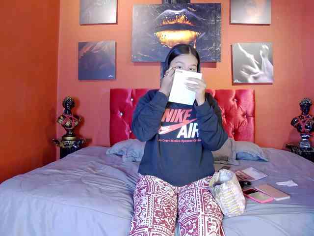Luna-Dante-fox webcam
